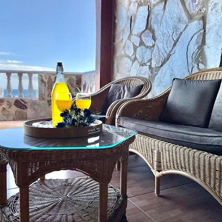 Chabela'S Seaview Penthouse & Spa La Lajita Bagian luar foto